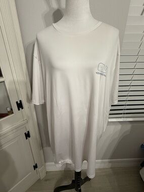 Vineyard Vines White Short Sleeve Crew with Blue Whale